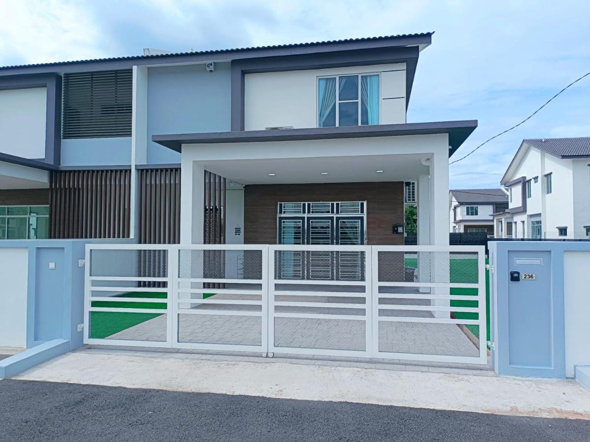Yarra Park, Up To 10 Pax, 5 Bedrooms, 4 Bathrooms, 2 Car Parks By Star Rumah percutian *