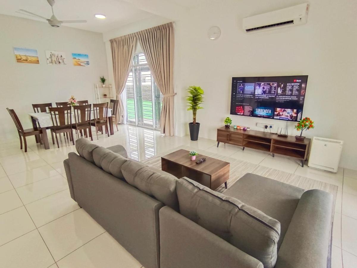 Yarra Park, Up To 10 Pax, 5 Bedrooms, 4 Bathrooms, 2 Car Parks By Star Rumah percutian Sungai Petani